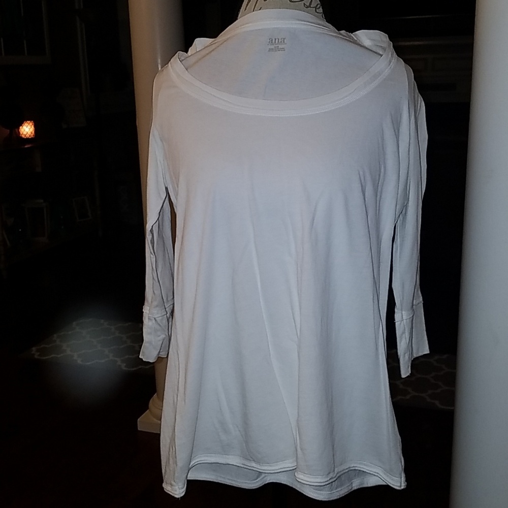 Quarter sleeve shirt